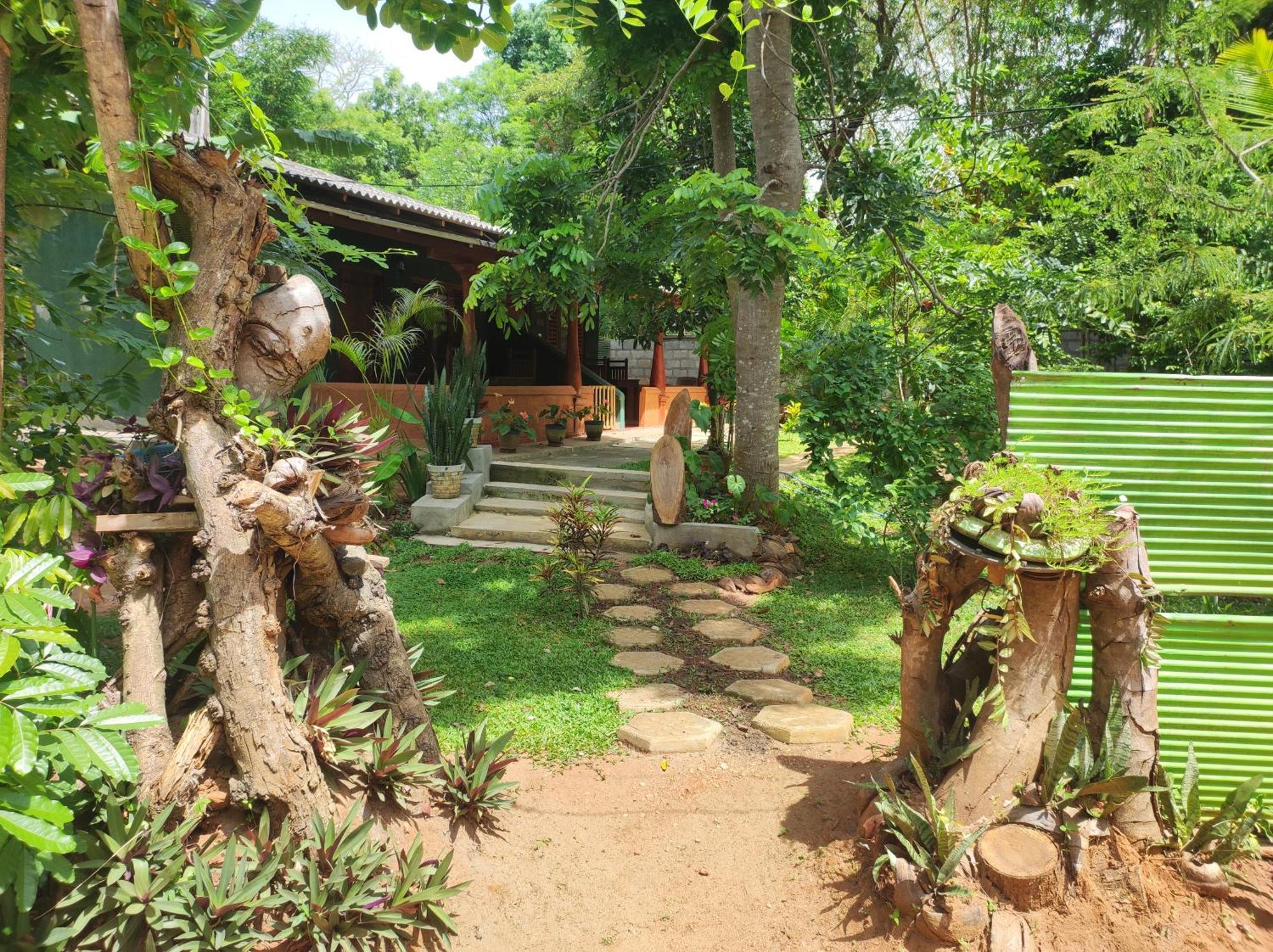 Hotel Jaana Guest Sigiriya Exterior foto